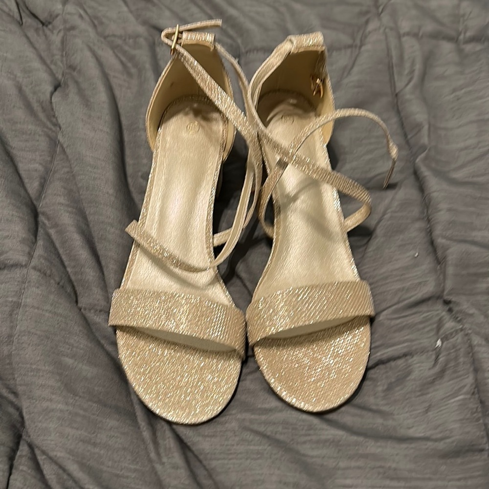 8.5 Gold Glitter Dream Paris Sandals 2.25 inch heel